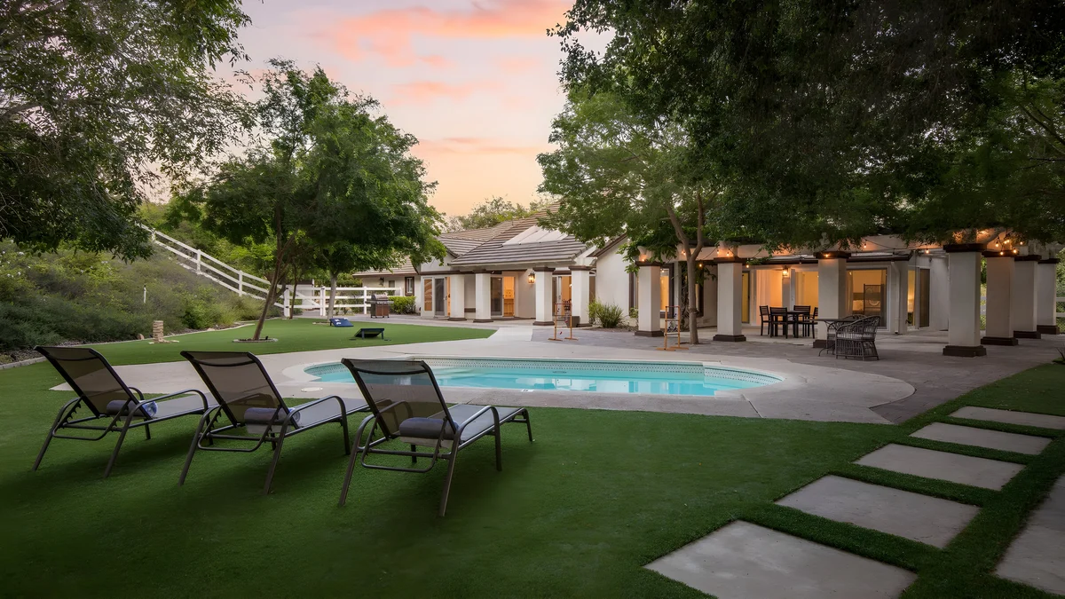 Wander Temecula Creek Estate