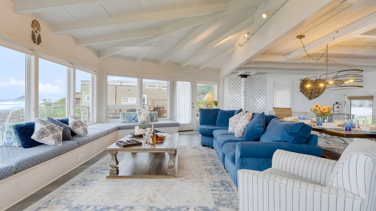 Wander Arch Cape Shores