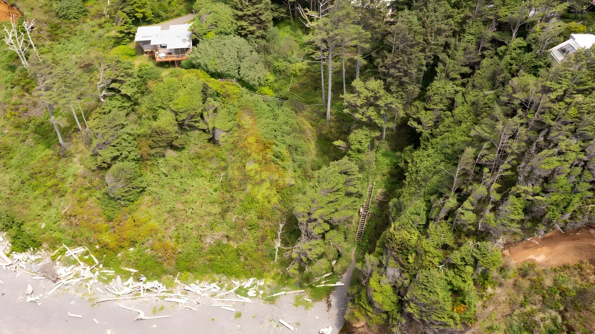 Wander Arch Cape Cliffs