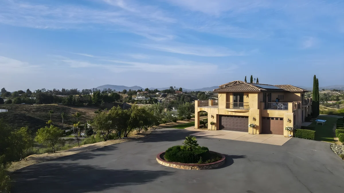 Wander Temecula Hills