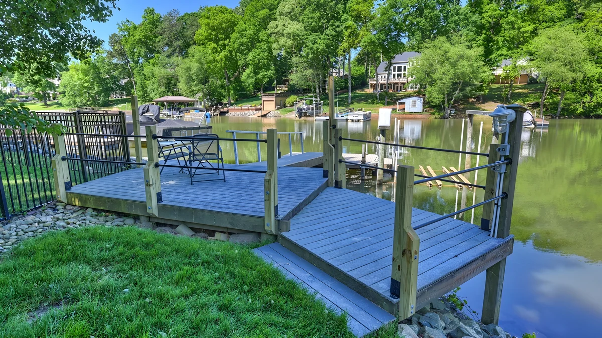 Wander Mooresville Harbor