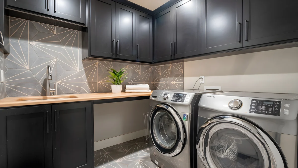 Wander Bend Cascades