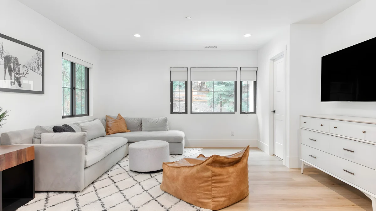 Wander Lake Arrowhead Timber