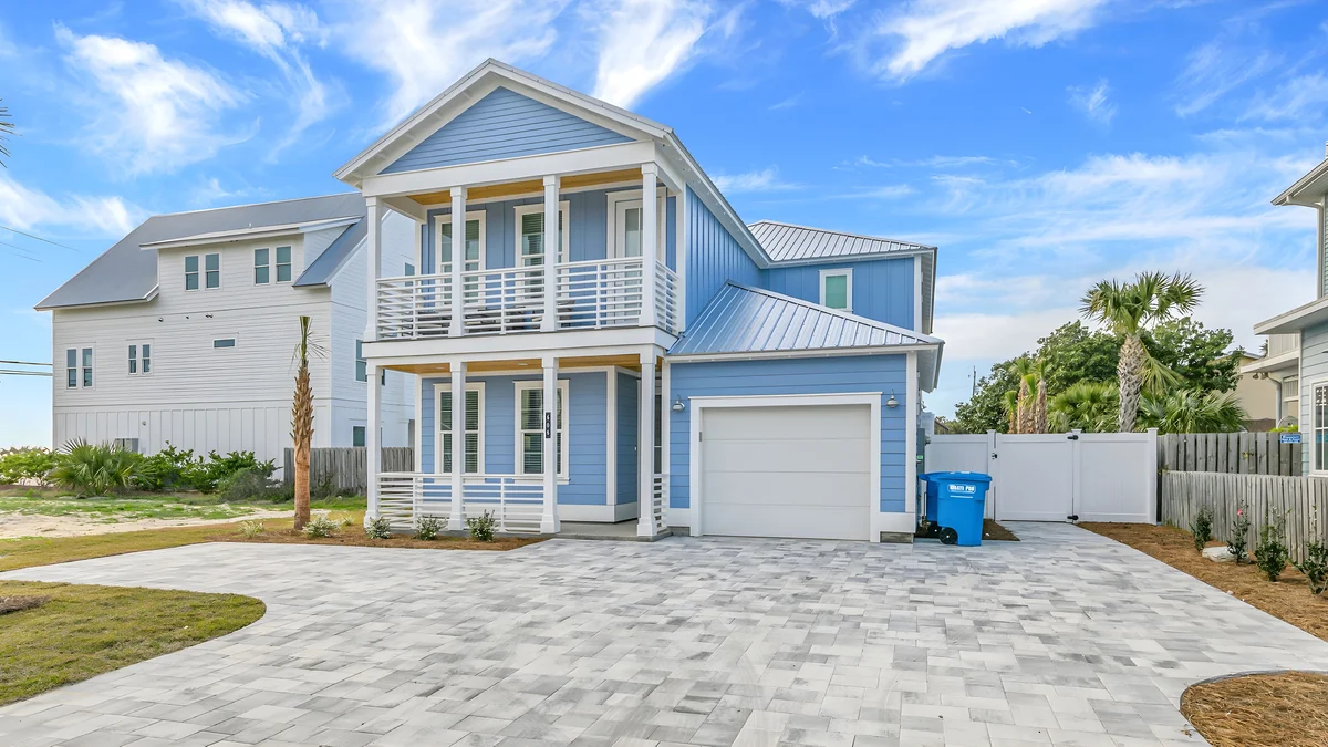 Wander Panama City Beachside