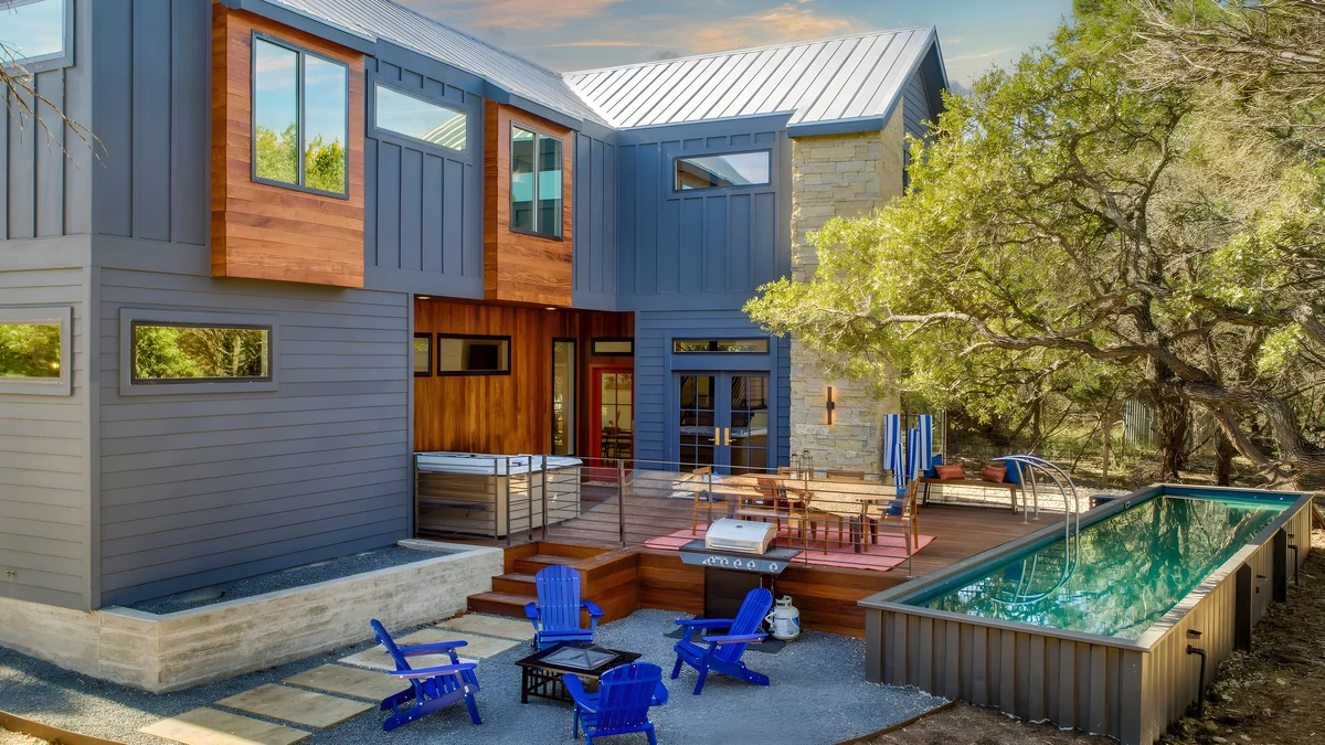 Wander Driftwood Hills