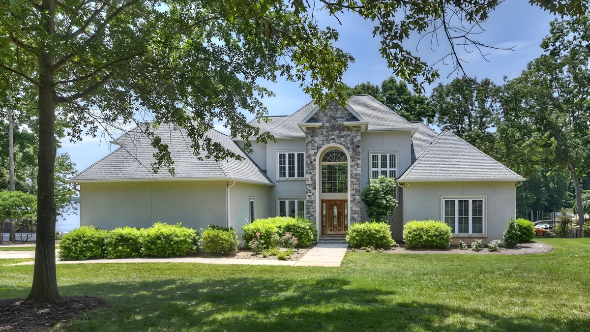 Wander Denver Marina