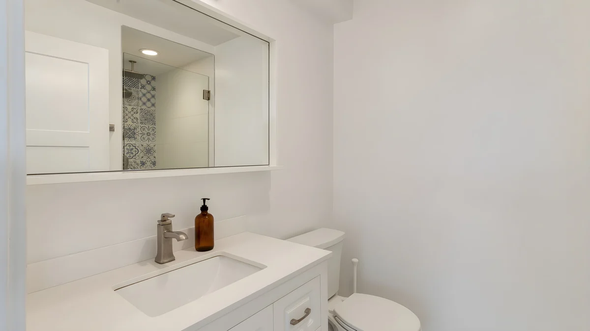 Wander Newport Beach Cliffs