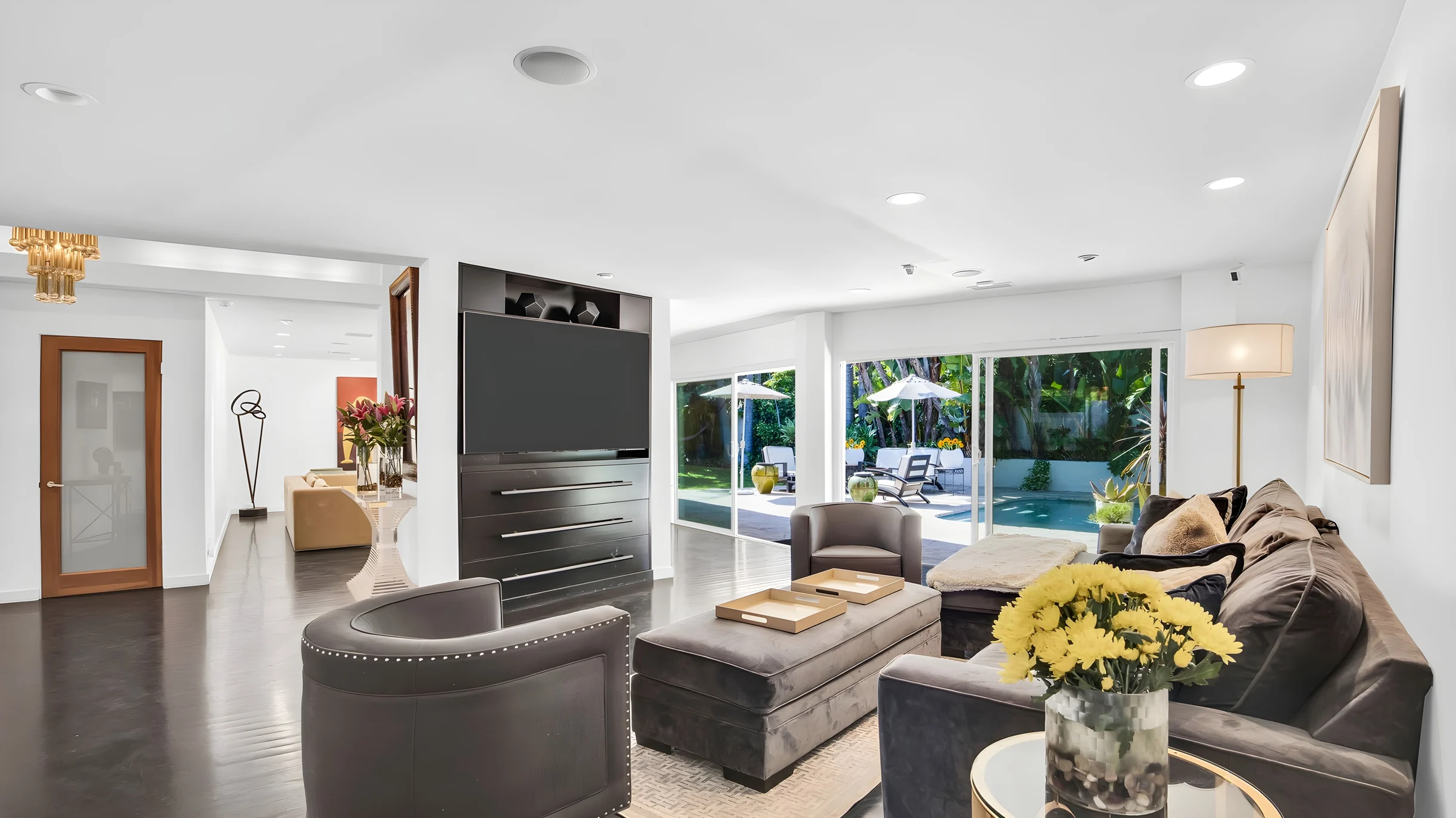 Wander Hollywood Hills Enclave #42