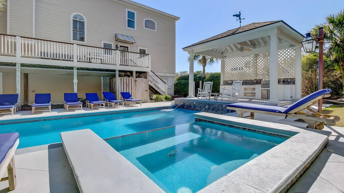 Wander Isle Palms Haven