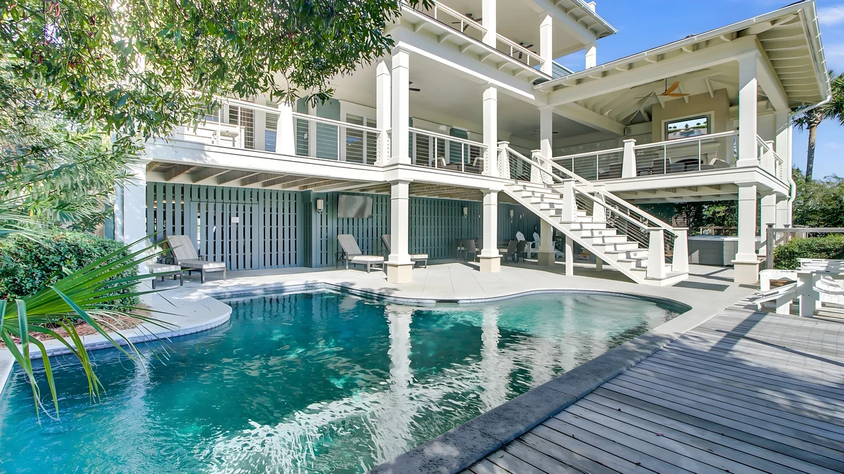 Wander Isle Palms Dune