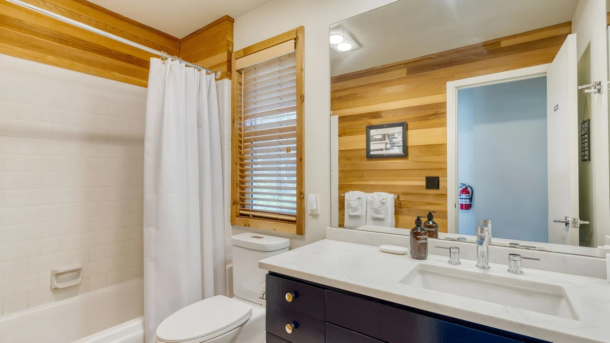 Wander Arch Cape Bluff