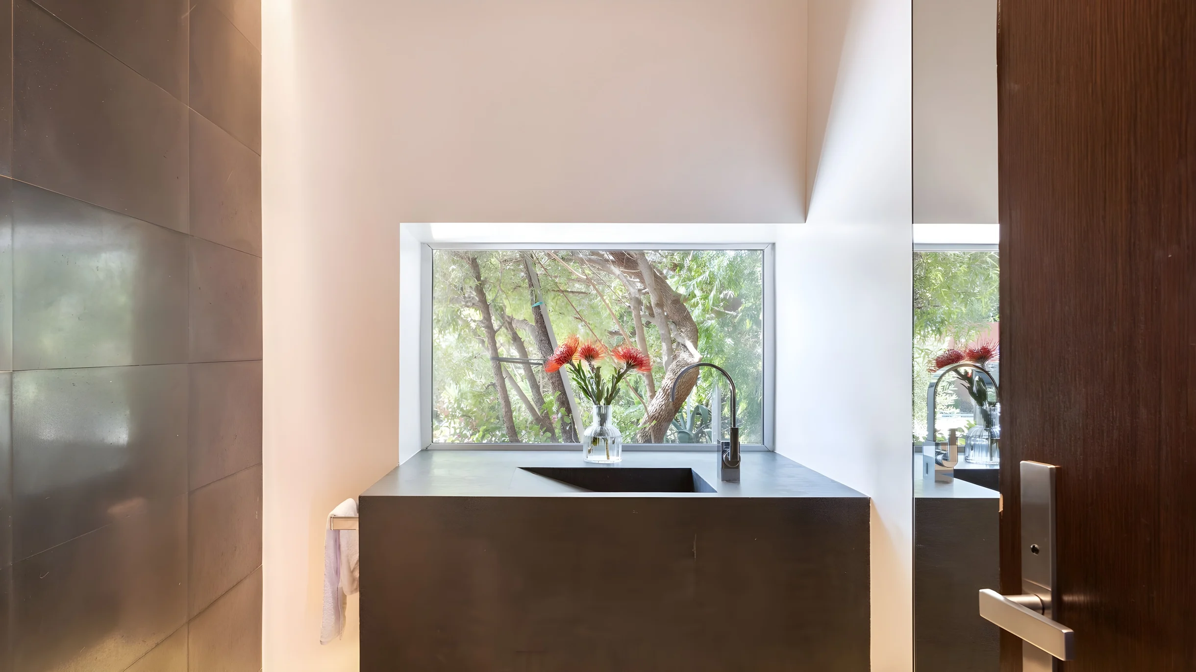 Hollywood Overlook by AvantStay | Private Pool + Hot Tub | Panoramic Views #15