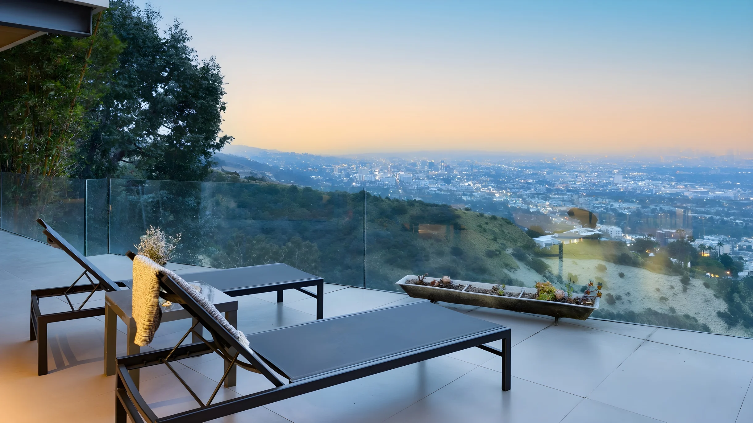 Hollywood Overlook by AvantStay | Private Pool + Hot Tub | Panoramic Views #26