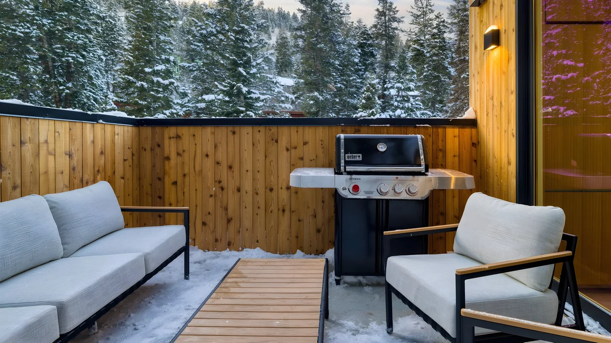 Wander Summit Park Slopes