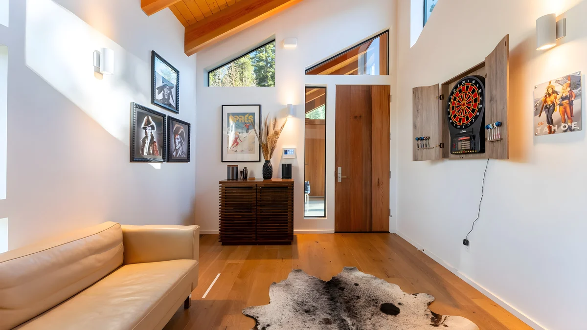 Wander Alpine Peaks Retreat