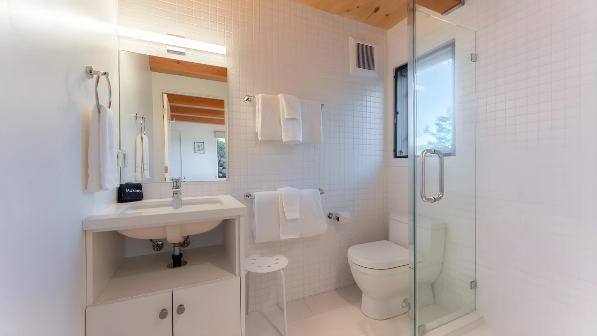 Wander Alpine Peaks Retreat