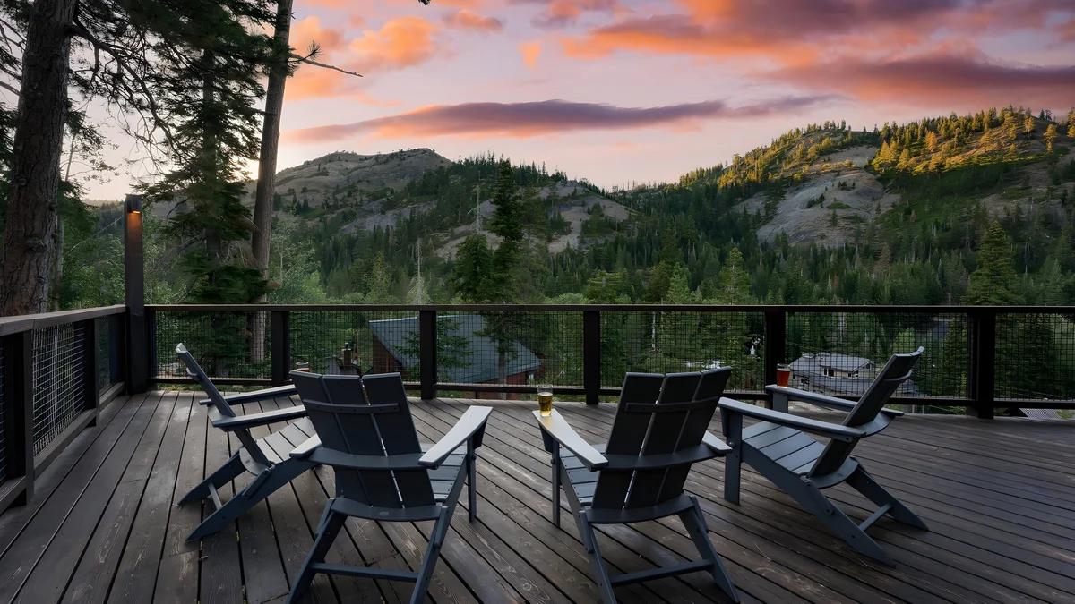 Wander Alpine Peaks Retreat