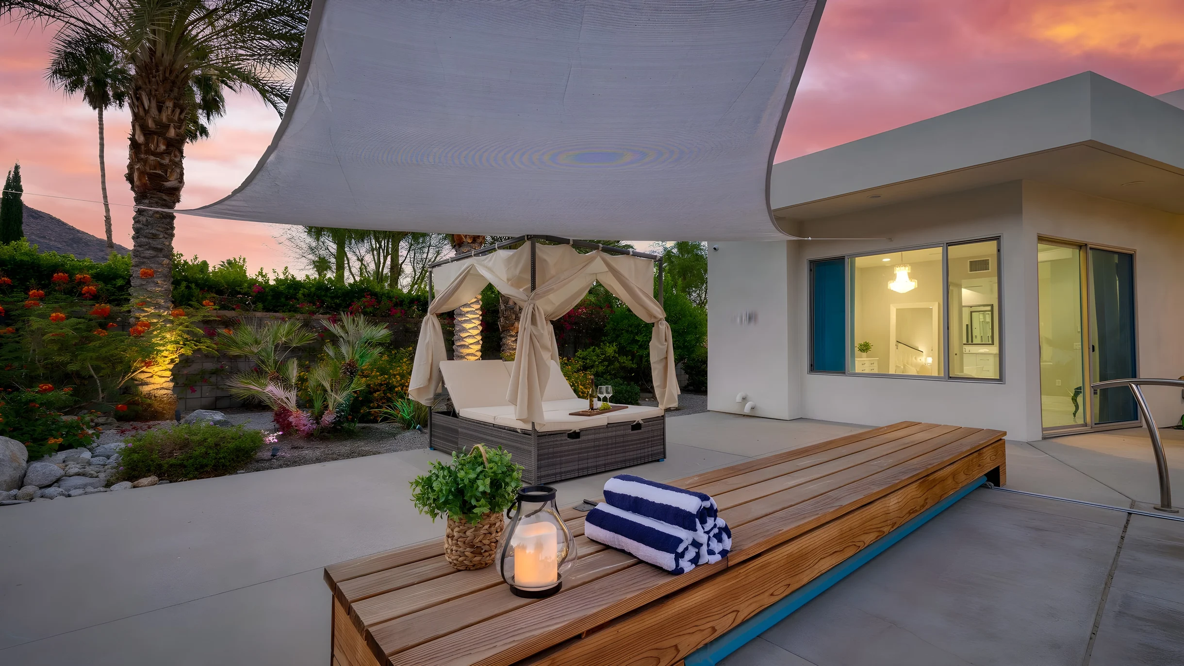 Wander Palm Springs Palms #41