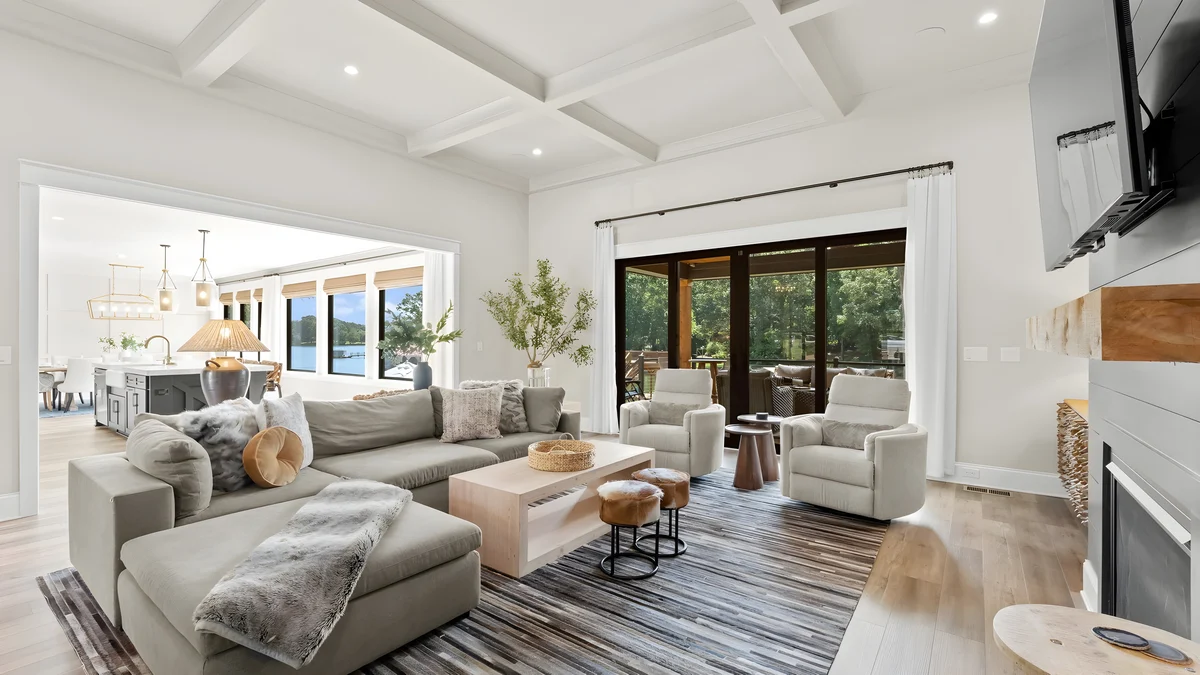 Wander Mooresville Lakefront Retreat