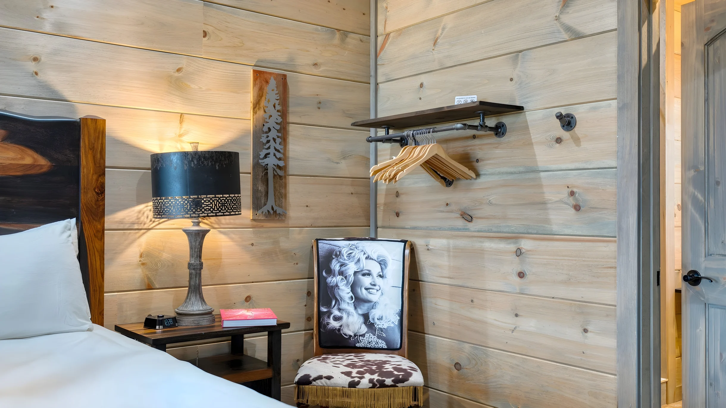 Wander Gatlinburg Summit Glow #22