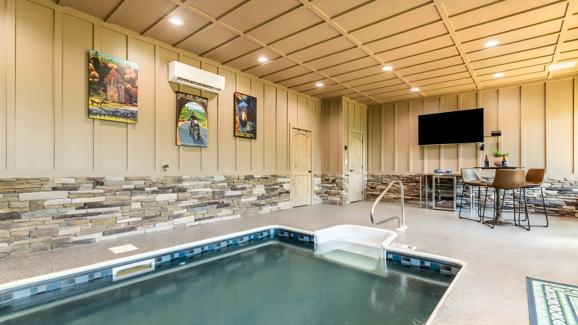 Wander Gatlinburg Summit Glow #41