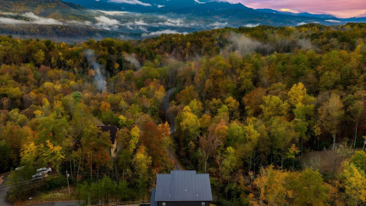 Wander Gatlinburg Summit Glow