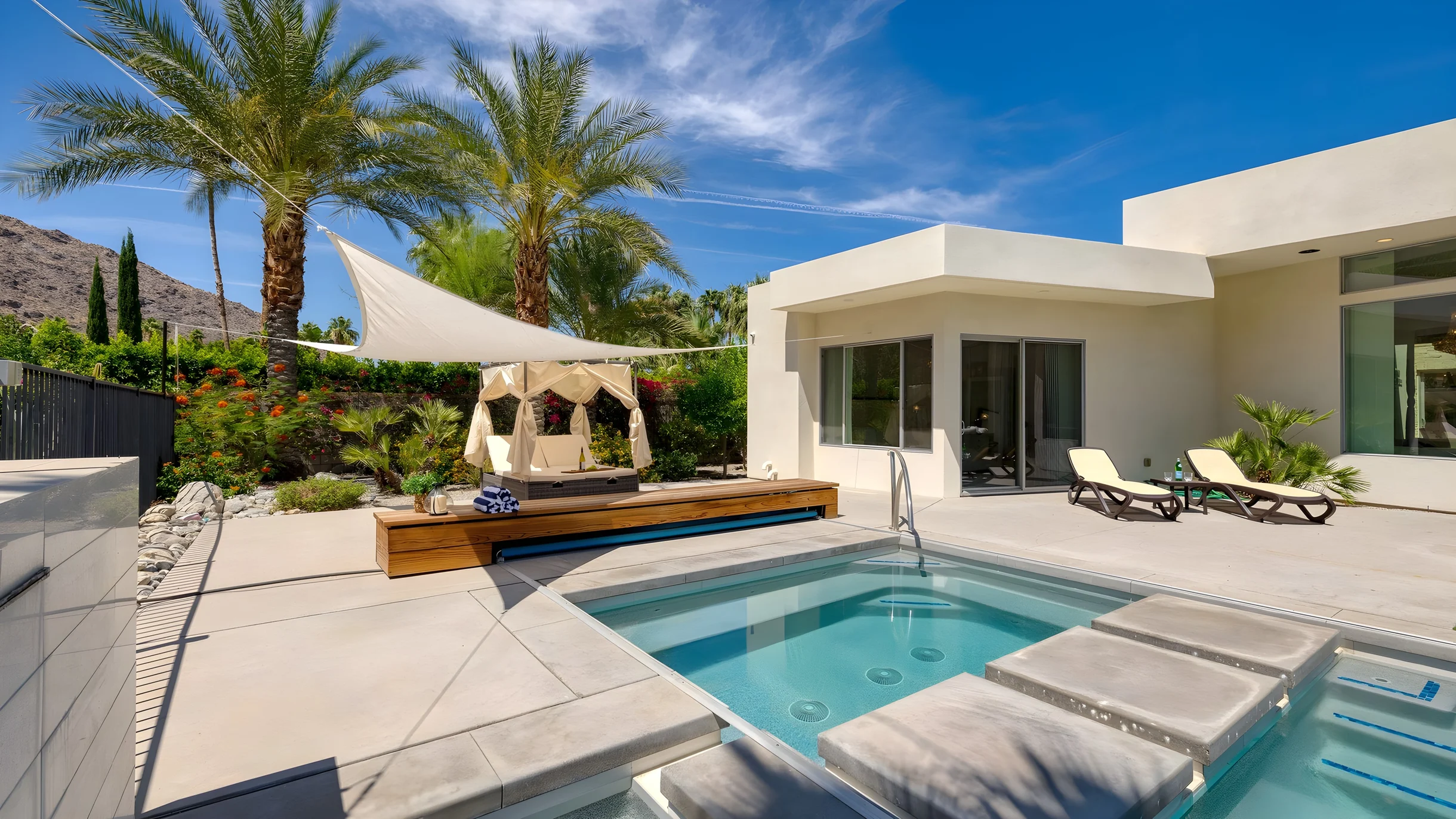 Wander Palm Springs Palms #35