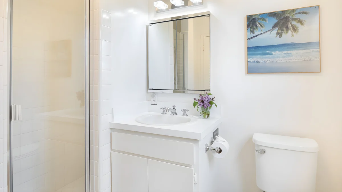 Wander Malibu Cliffside