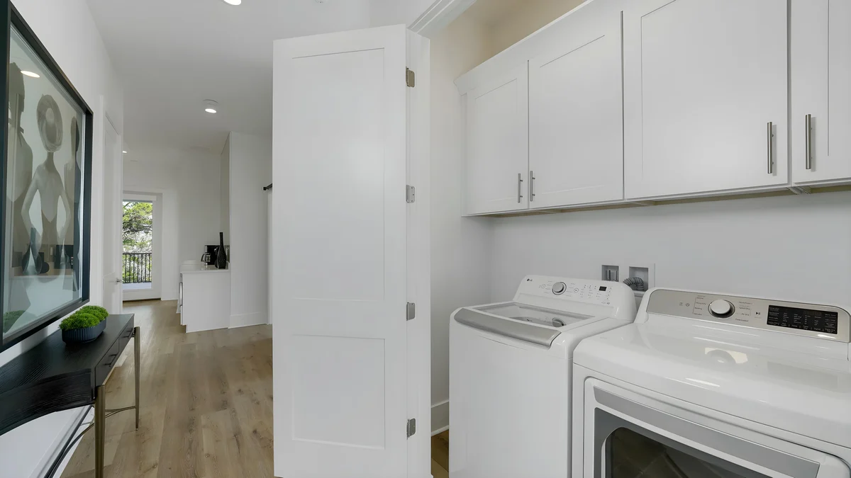 Wander Santa Rosa Bayshore