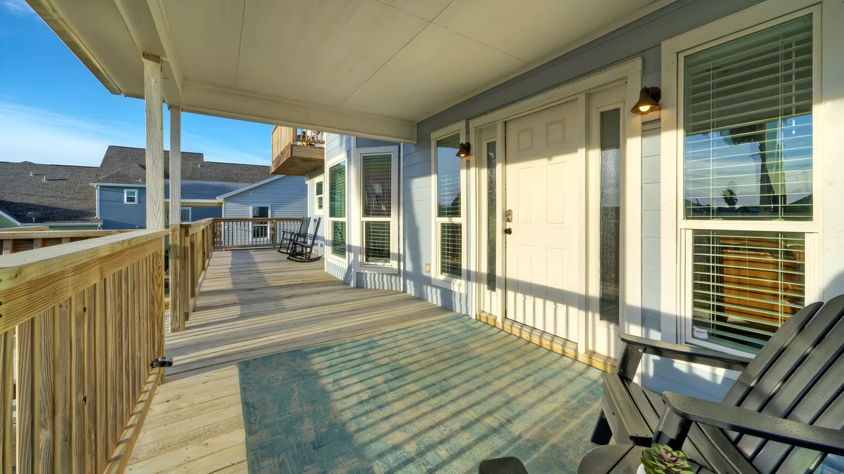 Balcony image 1