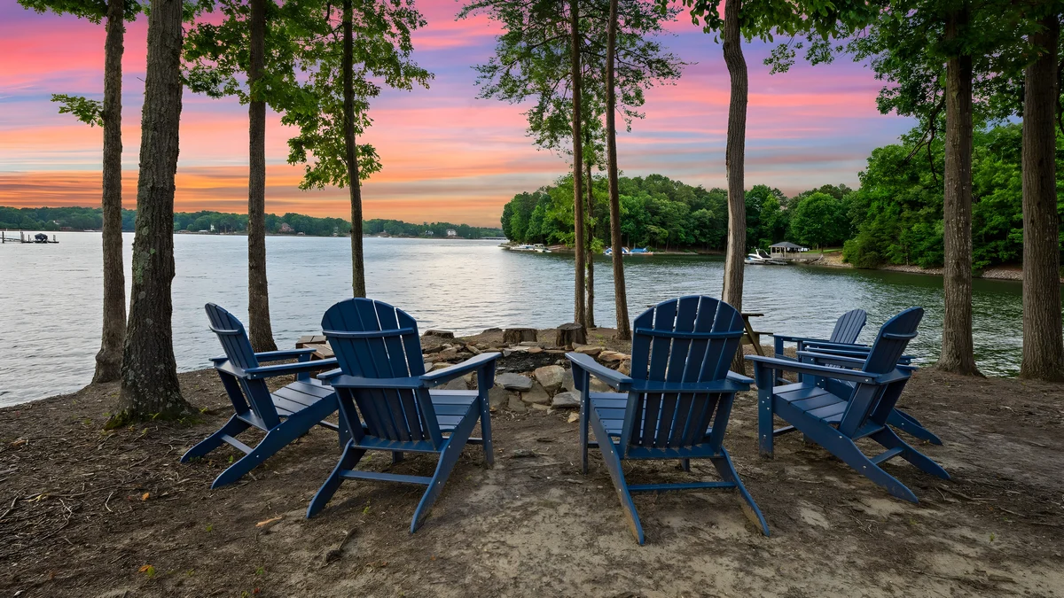 Wander Lake Norman Cove