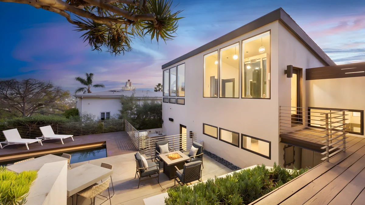 Wander Sunset Strip Allure