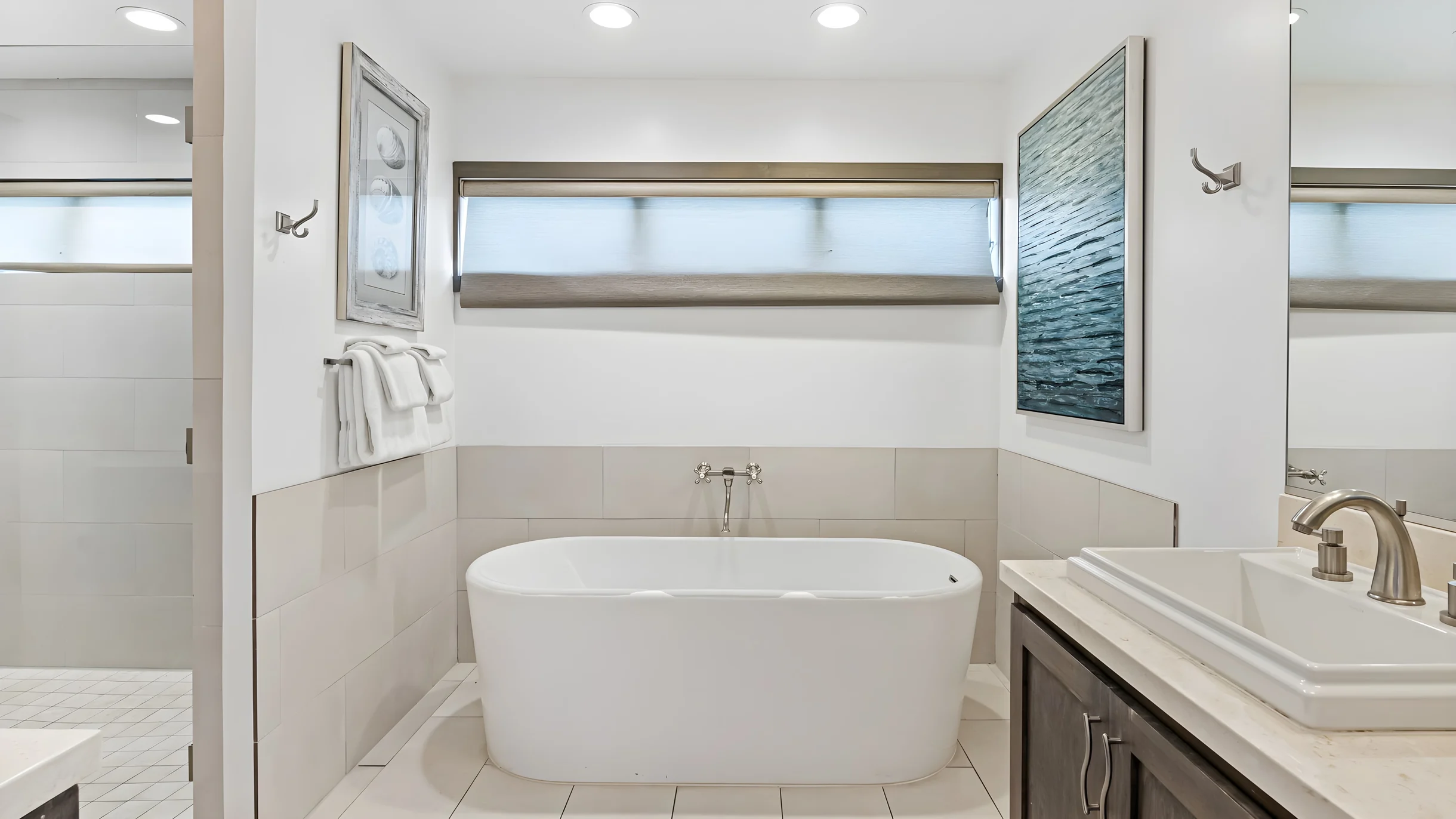 Wander Newport Tides #31