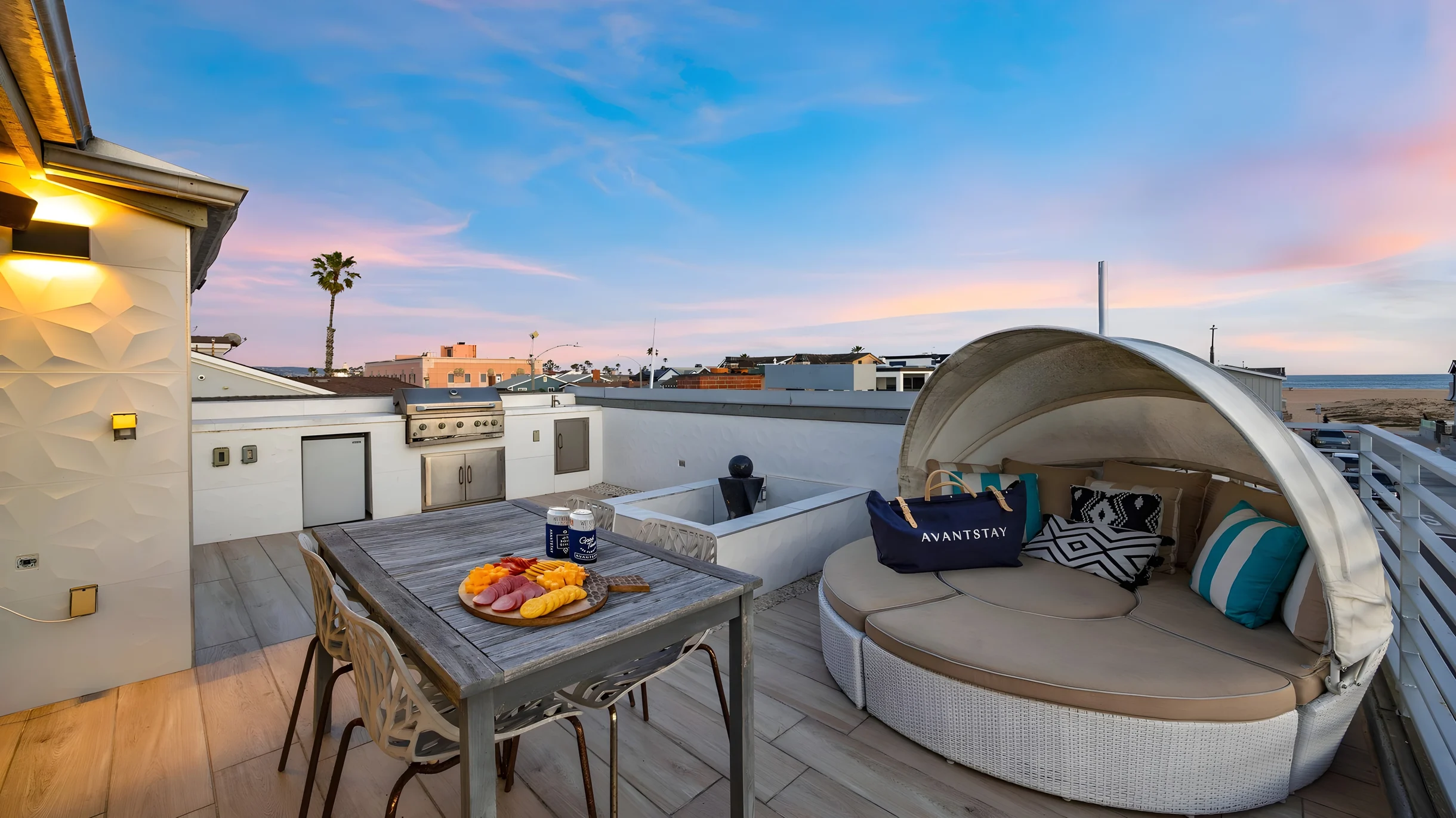 Wander Newport Tides #38