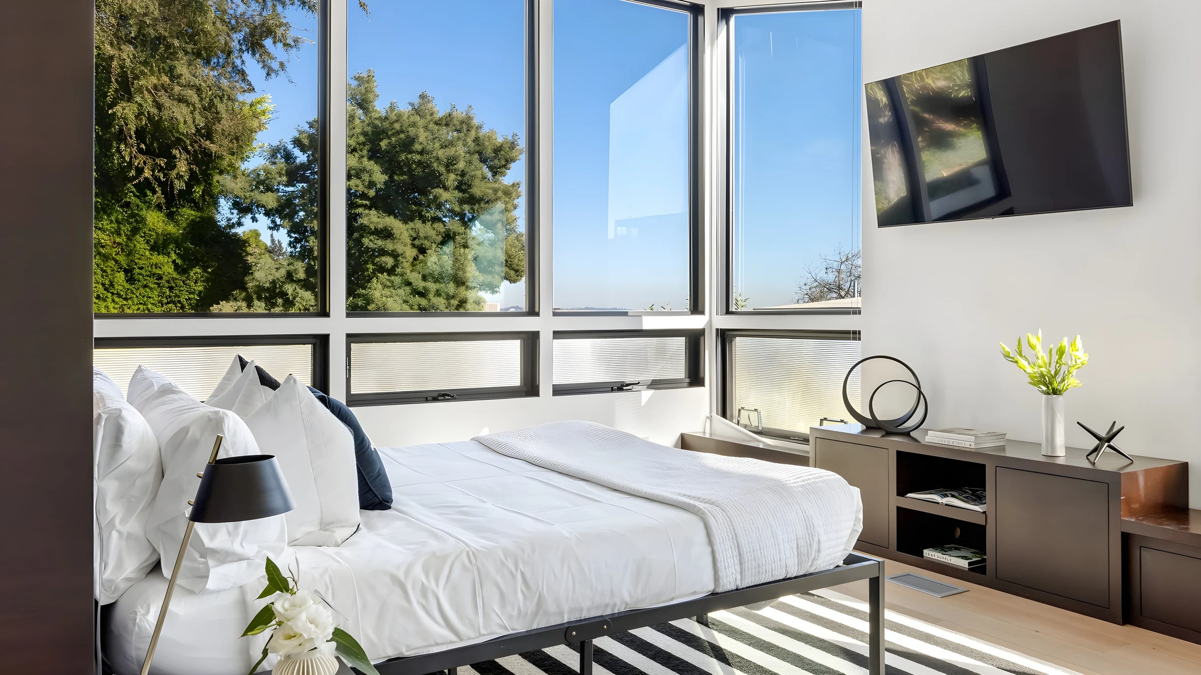 Wander Sunset Strip Allure #25