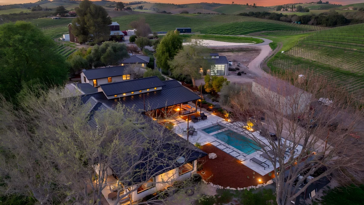 Wander Paso Robles Vines