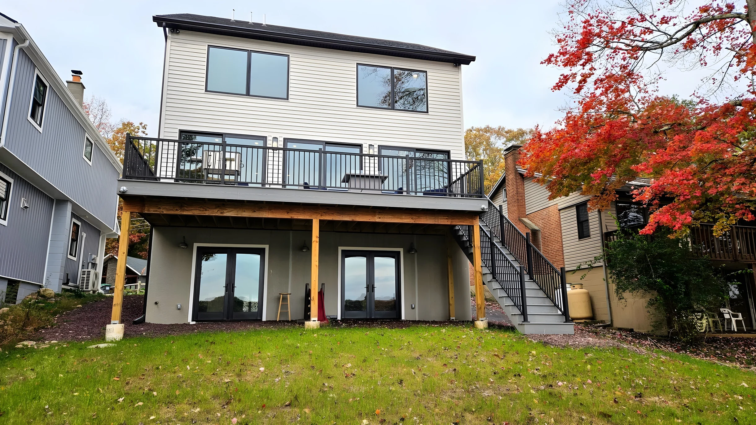 Wander White Haven Lakeview #4