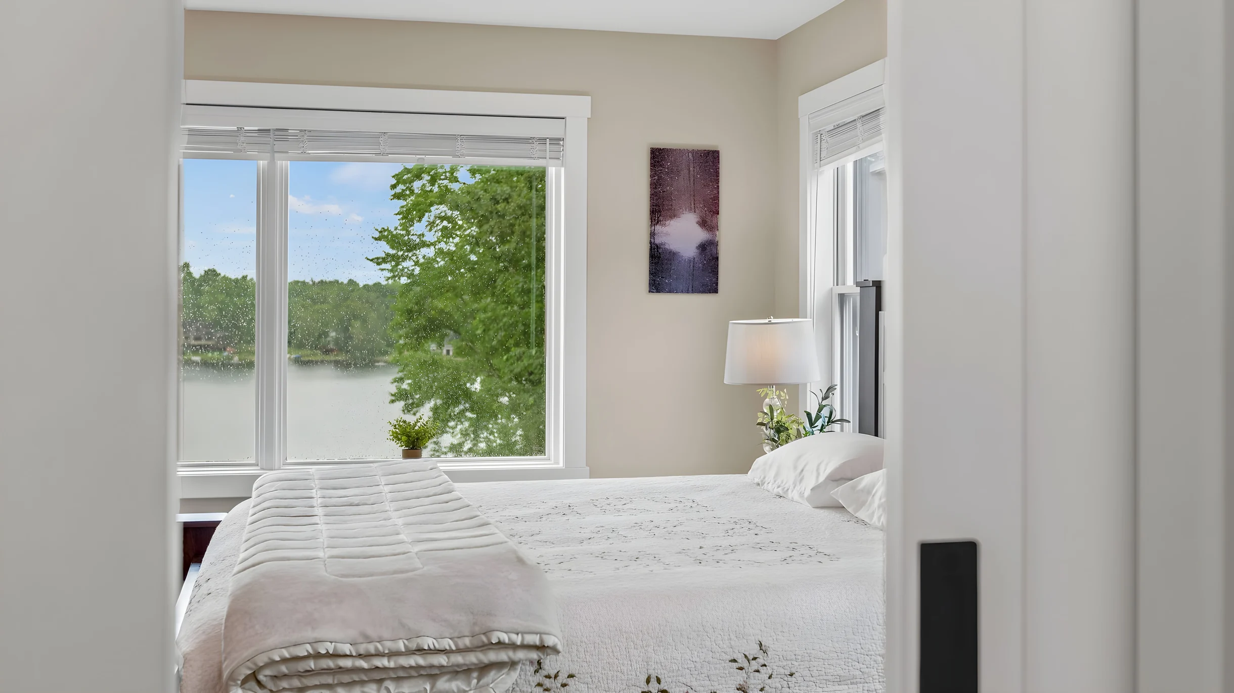 Wander White Haven Lakeview #50