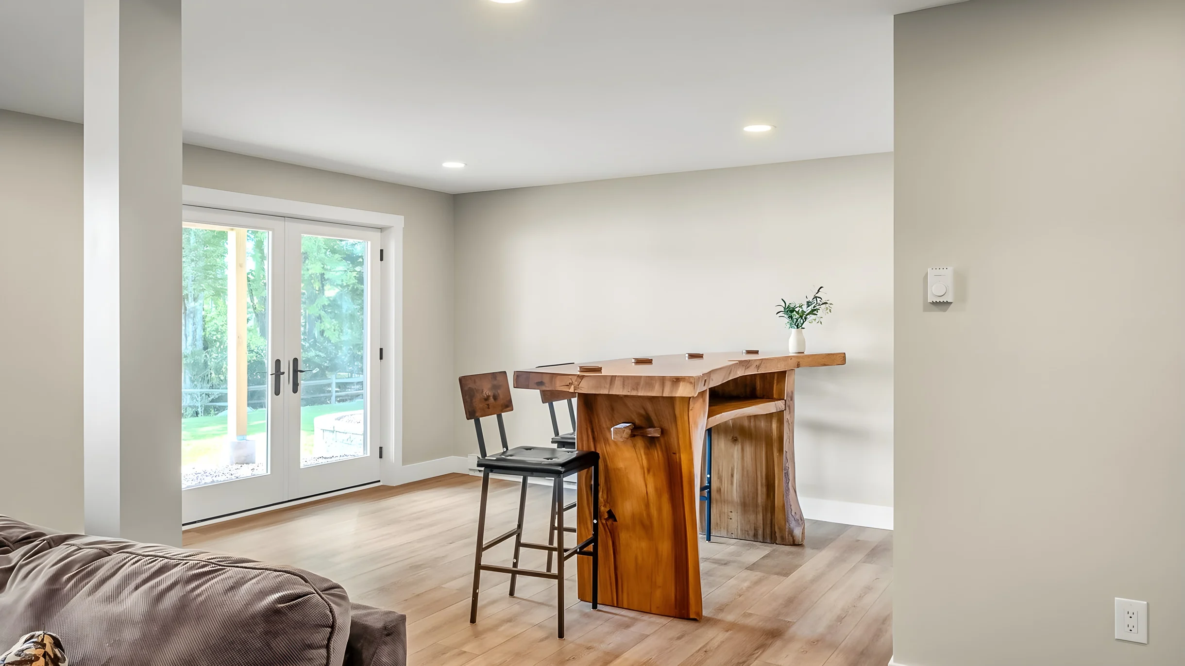 Wander White Haven Lakeview #45