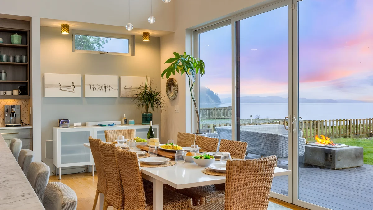 Wander Coupeville Lagoon Retreat