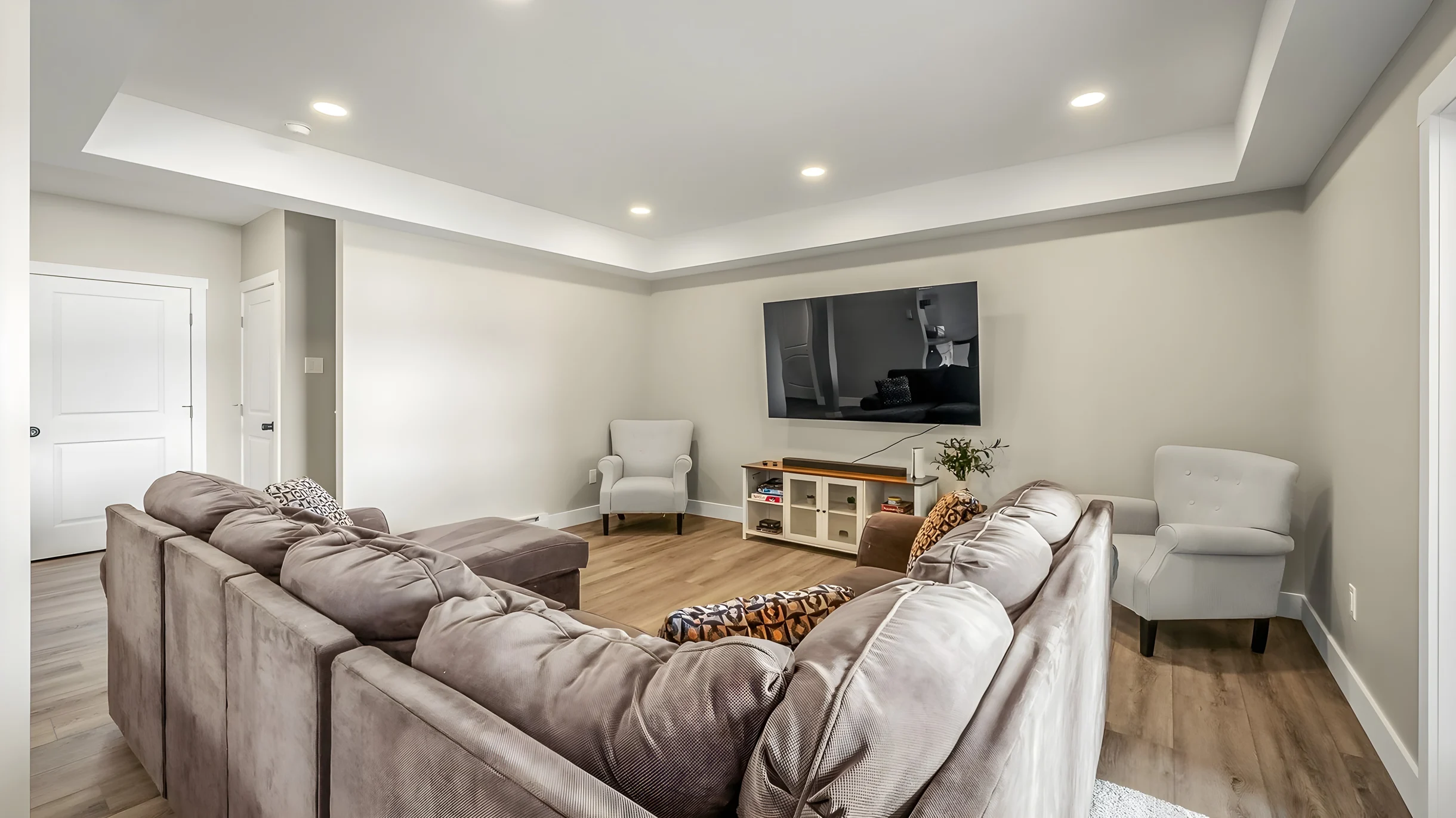 Wander White Haven Lakeview #27