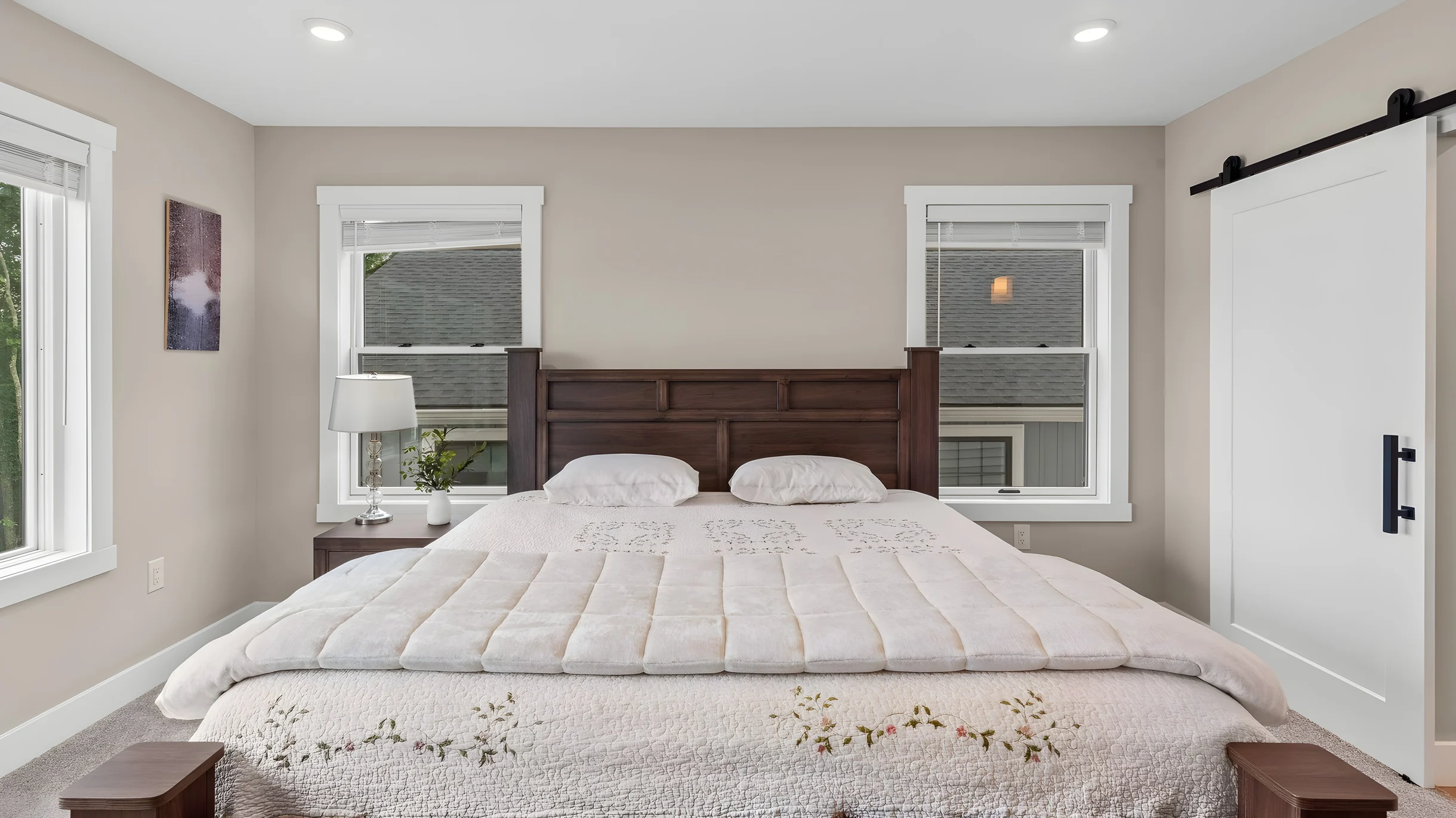 Wander White Haven Lakeview #24