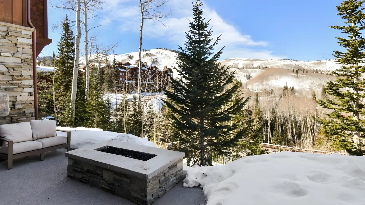 Wander Silver Strike Summit