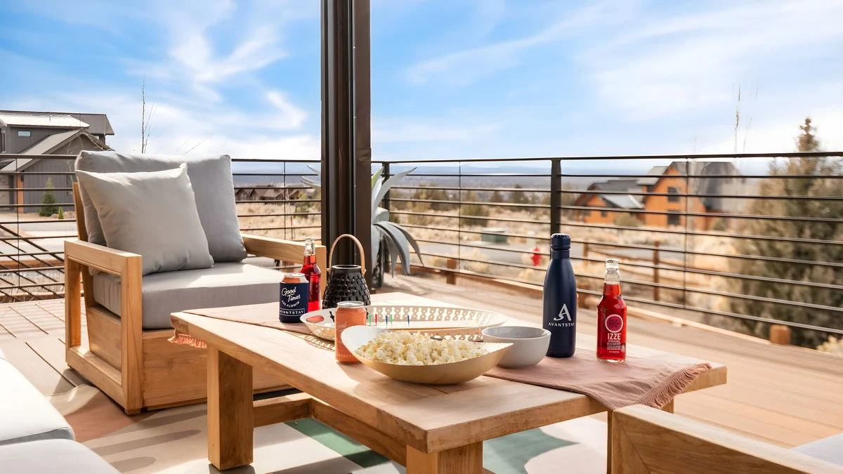 Wander Powell Butte Canyons