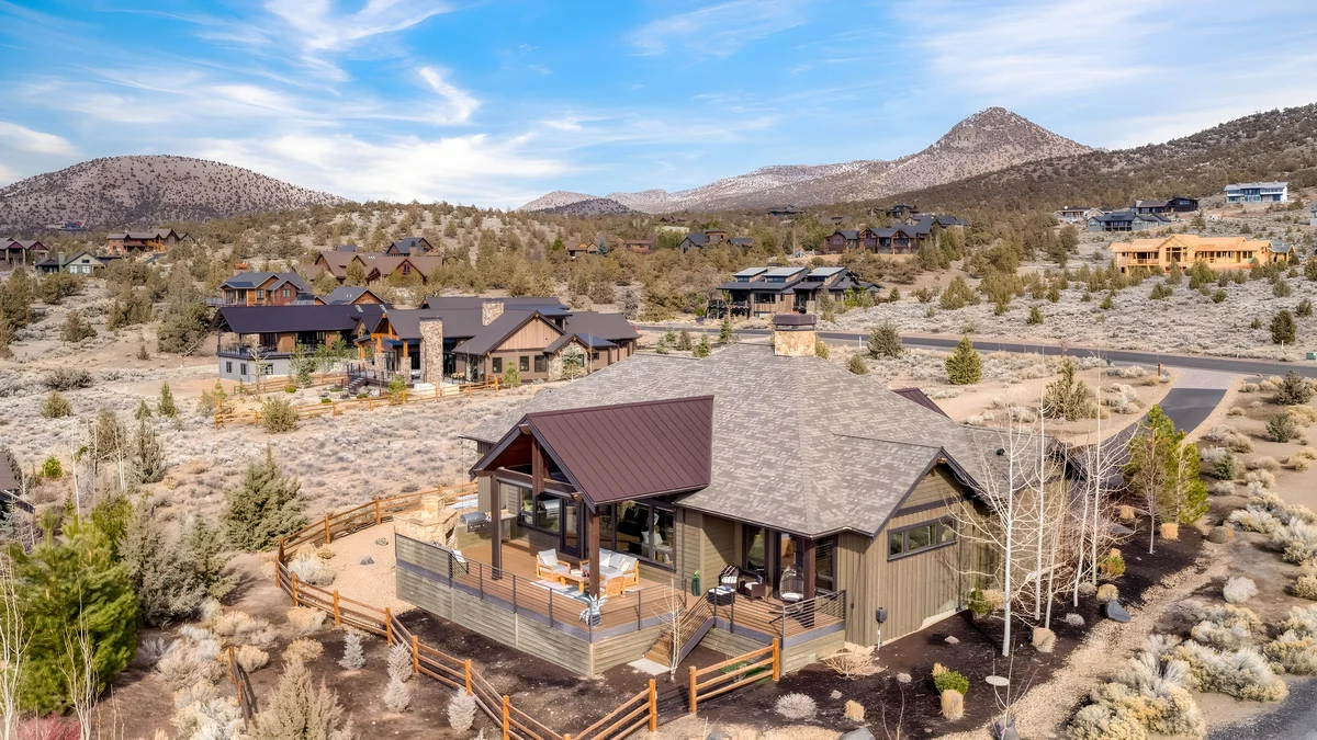 Wander Powell Butte Canyons