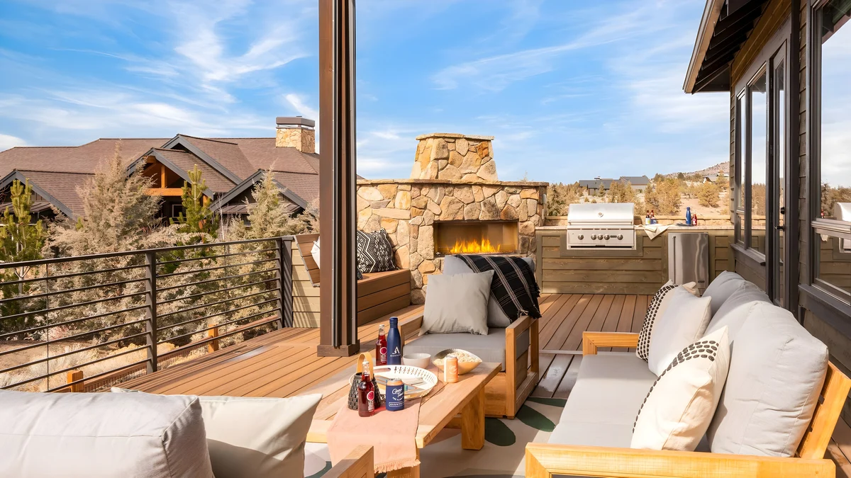 Wander Powell Butte Canyons