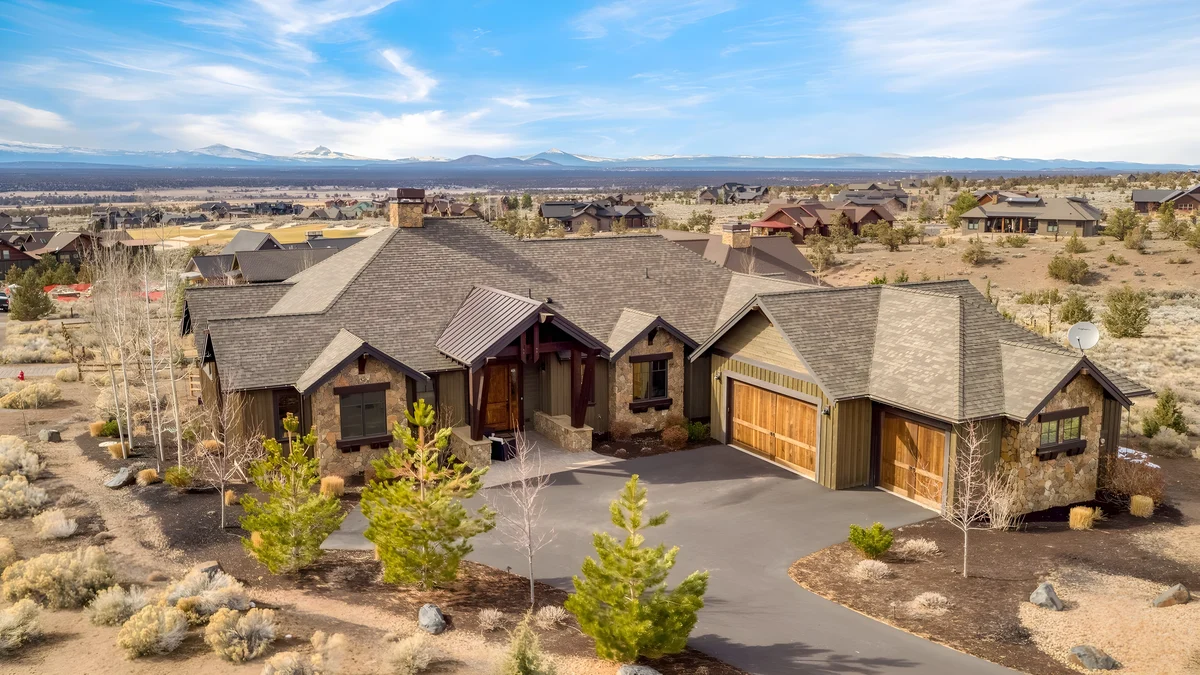 Wander Powell Butte Canyons