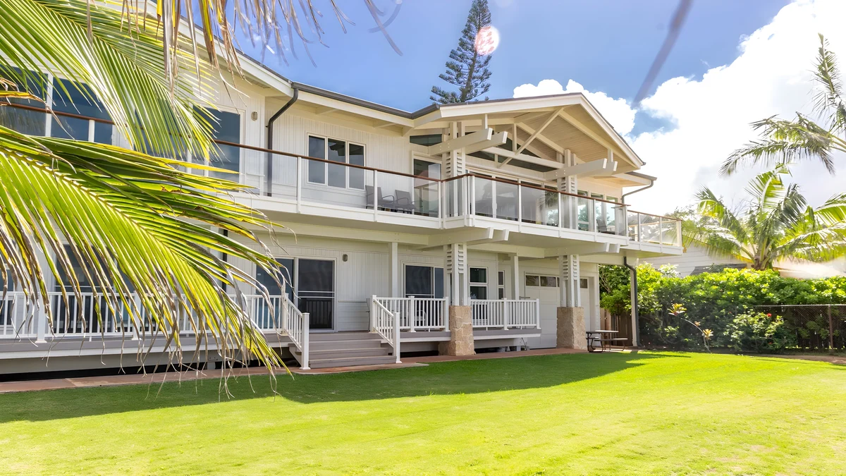 Wander Haleiwa Sunset Shores