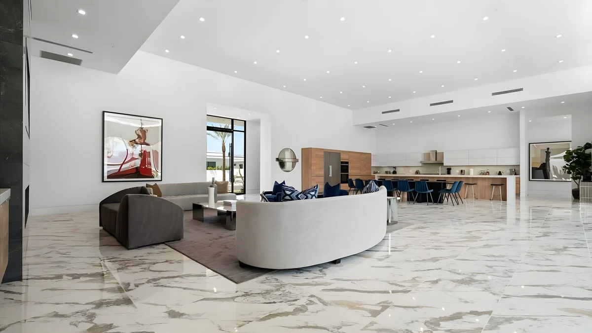 Wander Indio Date Palms