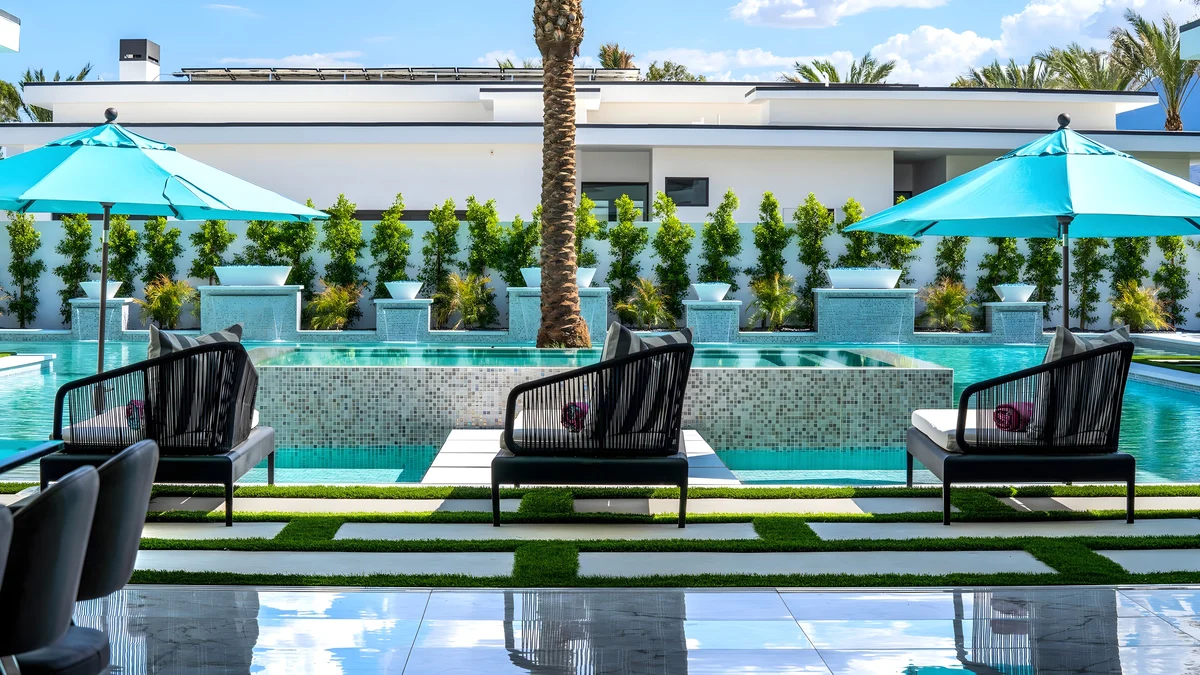 Wander Indio Desert Glow